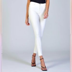 Black Orchid Ankle Fray in Sweet Cream